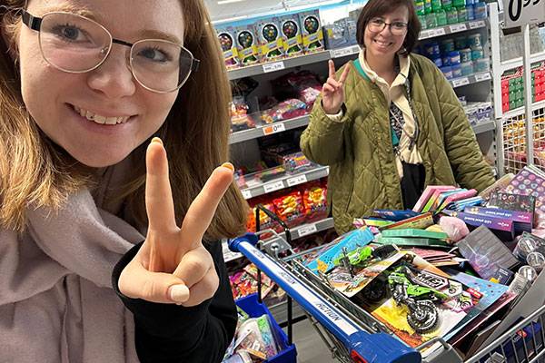 Großeinkauf und frische Pakete auf dem Weg