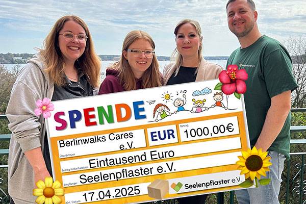 Spendenübergabe über 1000€ durch BerlinWalksCares